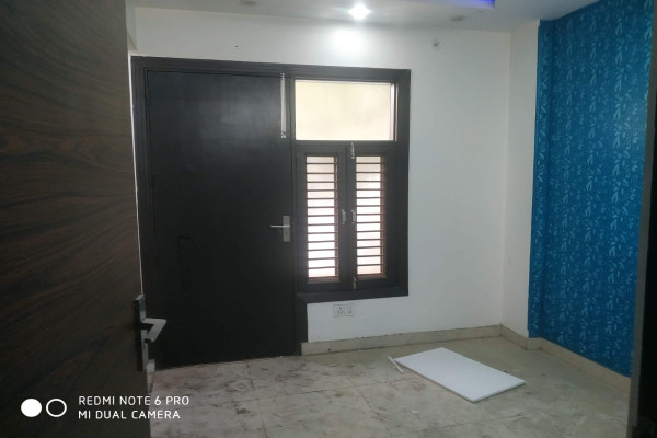2 BHK Flat in Uttam Nagar, New Delhi
